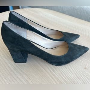 Marc Fisher Zala block heel. Black. 2 3/4" heel. Very good condition. Size 9.5.